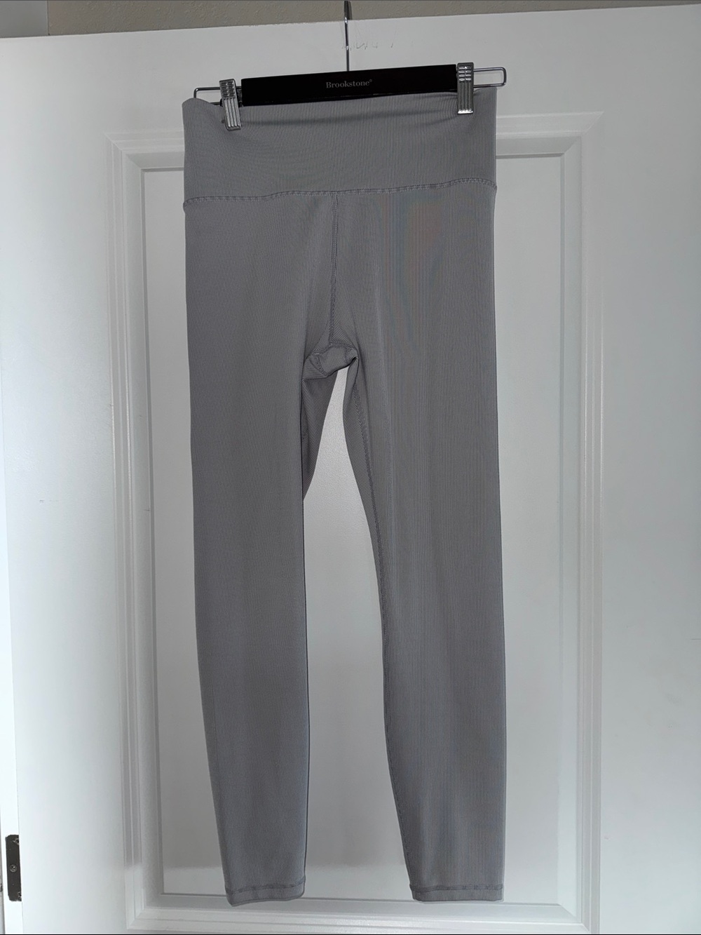 Vuori Womens Light Gray High Waist Leggings